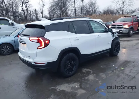 2024 GMC Terrain Awd At4 z USA, uszkodzony, nr VIN 3GKALYEG9RL316002